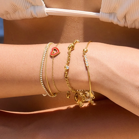Bracciale Con Ciondolo A Cuore In Acciaio Inossidabile Placcato Oro 18K Con Zircone Intarsiato Braccialetto Regolabile Per Donna