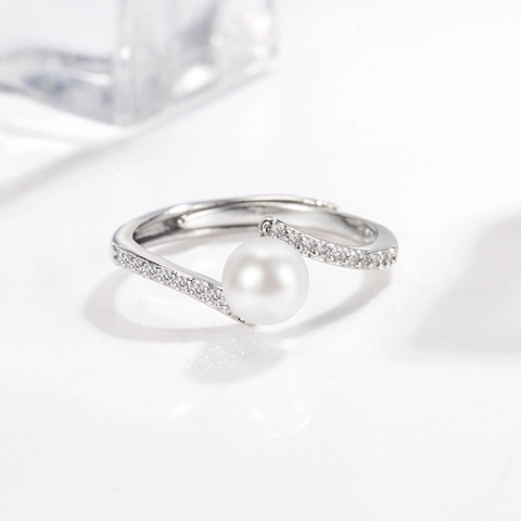 Elegant Artificial Pearl Ring For Women Criss Cross Copper Adjustable Open Finger Ring Minimalist Fashion Zirconia Inlaid Jewelry