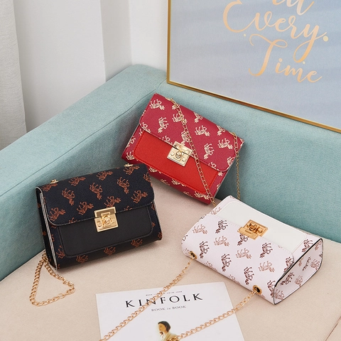 Women Mini Crossbody Bag PU Leather Horse Print Small Square Flap Shoulder Purse With Chain Strap Metal Lock Fashion