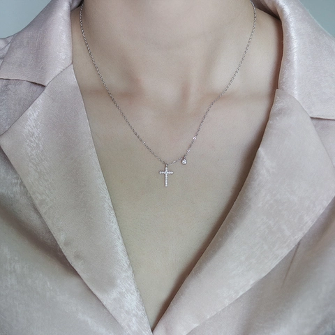 925 Sterling Silver Cross Pendant Necklace For Women Sparkling Cubic Zirconia Inlaid Delicate Clavicle Chain Jewelry