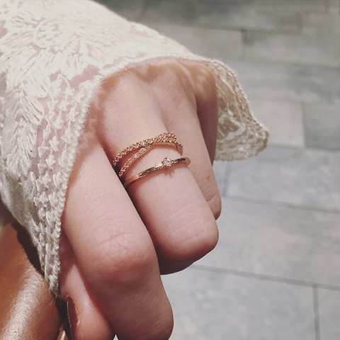 Elegante Anello Incrociato A Doppio Strato Rame Zirconia Minimalista Apertura Regolabile Gioielli Di Moda Per Donna