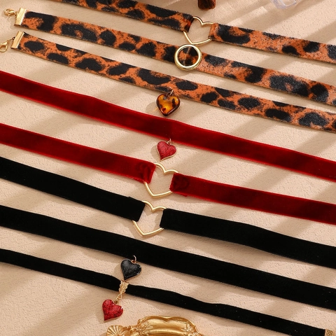 Retro Red Velvet Leopard Heart Choker Necklace For Women Gold Plated Alloy Ribbon Jewelry For Christmas Valentine Party