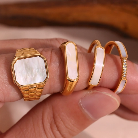 Stainless Steel Gold Plated Ring For Women Minimalist Shell Inlay Geometric Ring With Rhinestone Fashion Hand Jewelry