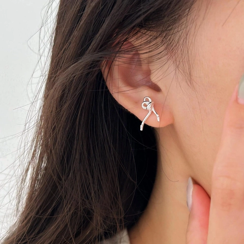 Elegante Schleifenband Ohrstecker Mit 925 Sterling Silber Ohrringpfosten Und Zirkonia Minimalistischer Stil Für Frauen