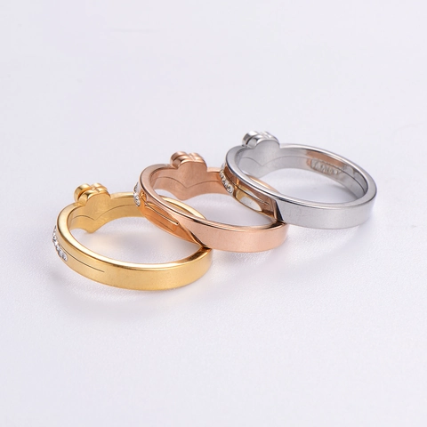 Anillo Forma De Corazón Acero Inoxidable 316L En V Con Circonita Joyería Mujer