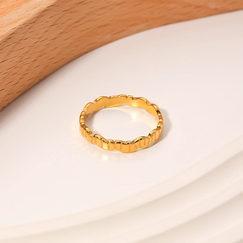 Anillo Geométrico Ondulado Irregular De Acero Inoxidable Chapado En Oro Pulido Joyería Minimalista Texturizada Para Mujeres