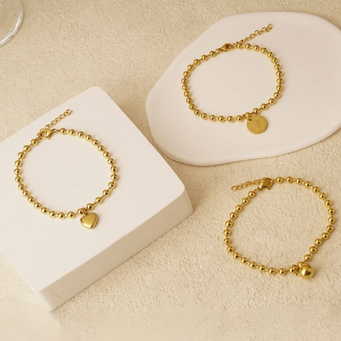 Bracciale Retrò in Acciaio al Titanio con Perline Oro Argento Cuore Moneta Ritratto di Elisabetta II Regolabile per Donna
