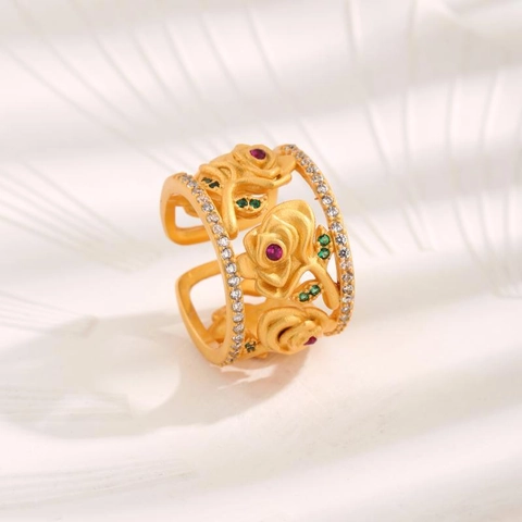 Vintage Paleisstijl Koperen Roos Bloem Sieraden Set Verguld Strass Ingelegd Open Ring Armband Holle Oorbellen Voor Vrouwen