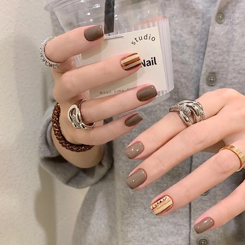 Press On Nails Short Square Artificial False Finger Nails Brown Mocha Chocolate Stripe DIY Manicure For Women