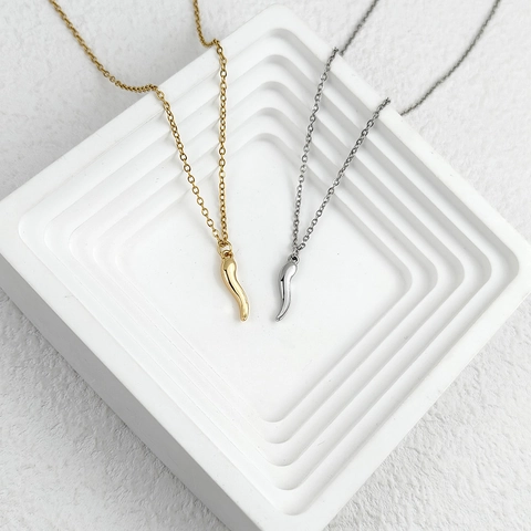 Italian Horn Cornicello Pendant Necklace 304 Stainless Steel 18K Gold Plated Minimalist Chili Lucky Jewelry For Women Men