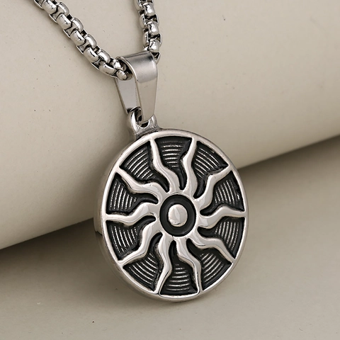 Sun God Flame Pattern Stainless Steel Pendant Necklace Retro Punk Style Round Charm Jewelry Accessory For Men