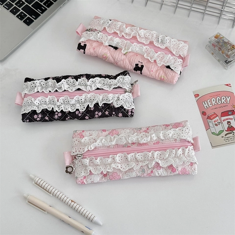 Quilted Fabric Pencil Case Floral Print Lace Trim Stationery Storage Pouch Sweet Girly Style Portable Zipper Closure