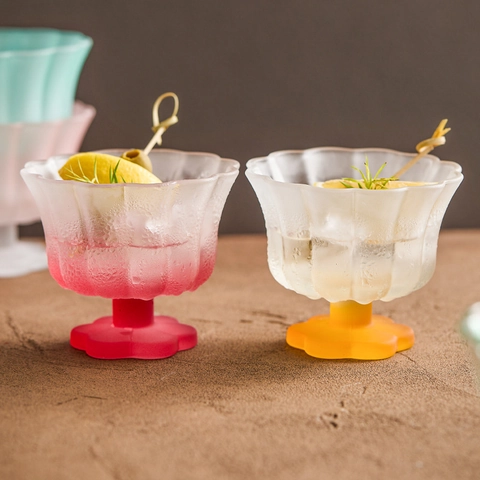 Petal Shaped Frosted Crystal Glass Dessert Cup Floral Base Colorful Ice Cream Bowl Creative Hand Blown Glassware