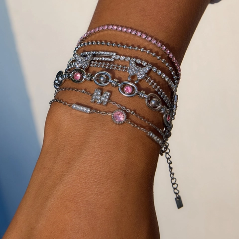 Luxus Edelstahl Armband Für Frauen Rosa Zirkon Schmetterling Buchstabe M Modischer Schmuck Wasserdicht