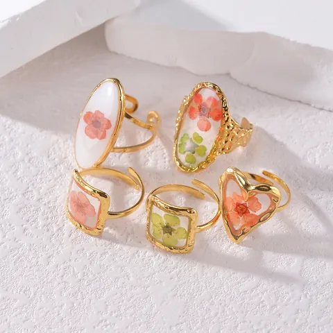 Neuer Chinesischer Stil Titanstahl Offener Ring Für Damen Verstellbar Ewige Blume Harz Floral Design Fingerring