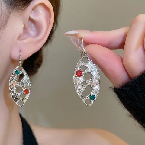 Hollow Oval Drop Earrings Alloy Rhinestone Inlaid Hammered Texture Ethnic Retro Style For Women