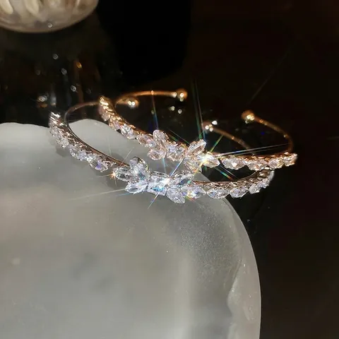 Glänzender Zirkon Schleife Offener Armreif Eleganter Marquise Stein Kupfer Verstellbarer Armband Schmuck Für Damen