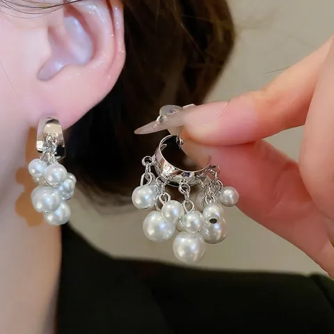 Elegante Vintage C-Förmige Cluster Künstliche Perlen Ohrstecker Mit 925 Sterling Silber Ohrstecker Legierung Künstliche Perlen Quaste Für Frauen