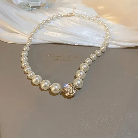 French Vintage Artificial Pearl Necklace With Gold Rhinestone Ball Pendant Elegant Jewelry Clavicle Chain For Women