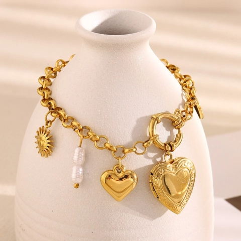 Bracciale Con Ciondoli Acciaio Inossidabile Placcato Oro Cuore Medaglione Sole Perla Artificial Gioielli Vintage Per Donna