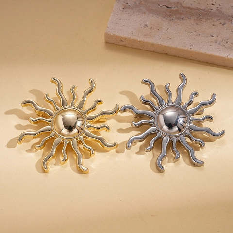 Sun Brooch Alloy Metal Geometric Radiant Wavy Rays Pin Fashion Minimalist Vintage Suit Accessories For Women