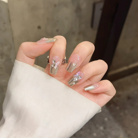 Uñas Postizas De Cromo Espejo Plateado Con Decoración De Mariposa 3D Diamantes De Imitación Perlas Artificiales Estilo Francés