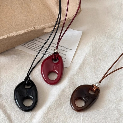 Geometrische Ovale Anhänger Halskette Harz Hohl Doppel Loch Lange Pulloverkette Vintage Minimalistischer Schmuck Damen