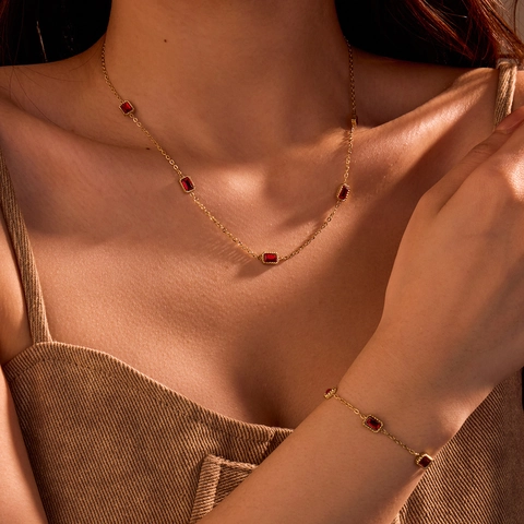 Collar Y Pulsera De Acero Inoxidable Con Diamantes De Imitación Rojos Cuadrados Joyería Elegante Chapada En Oro