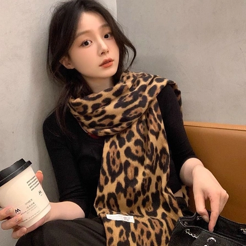Leopard Print Scarf Imitation Cashmere Tassel Shawl Winter Warm Fashion Neck Wrap For Women Elegant Soft Versatile