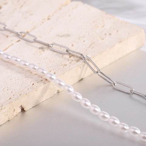 Edelstahl Imitation Künstliche Perle Spleißen Halskette Moderne Büroklammer Kette Knebelverschluss Minimalistischer Schmuck Für Frauen