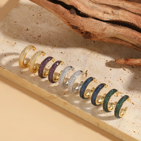 Orecchini Ear Cuff A Forma Di C Rame Micro-Pavé Zircone Non Perforati Stile Di Lusso Leggero Elegante Per Donne