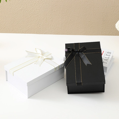 Elegant Collapsible Gift Box Cardboard Ribbon Bow Gold Edge Matte Finishing For Birthday Wedding Holiday Party Favors