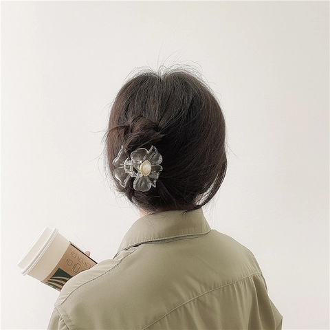 Flower Hair Claw Clip Acrylic Resin Shark Clip With Faux Artificial Pearl Elegant Retro Chic Styling For Women Girls