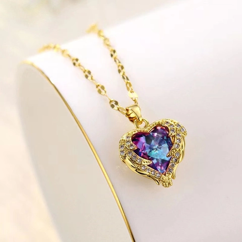 Collier Pendentif Cœur Avec Ailes En Cristal Dégradé Bleu Violet Alliage Zircon Chaîne De Clavicule Pour Femmes Bijoux De Mode