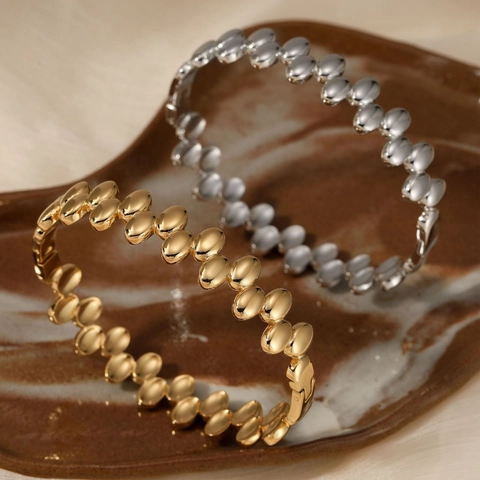 Brazalete De Acero Inoxidable Chapado En Oro PVD Con Cuentas Ovales Polka Dot Joyería Geométrica Impermeable Mujer