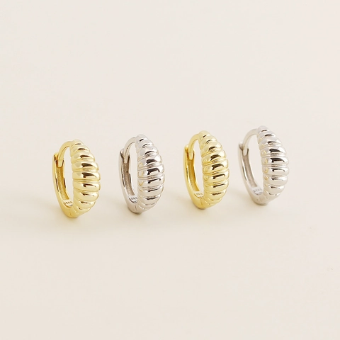 Orecchini a Cerchio Croissant in Stile Francese in Argento Sterling 925 Orecchini Huggie a Spirale a Costine per Gioielli da Donna