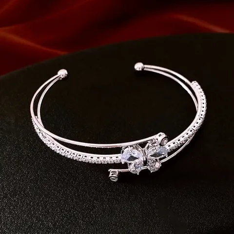 Schmetterling Zirkon Strass Kupfer Armreif Mehrlagiger Offener Modeschmuck Eleganter Funkelnder Verstellbarer Manschettenarmreif