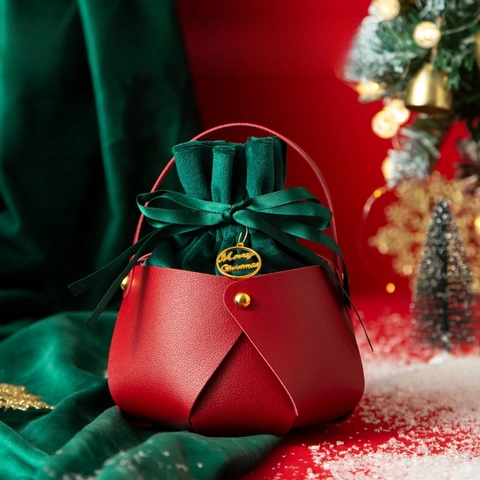 Sacchetto Regalo Natale Pelle PU E Velluto Coulisse Cesto Imballaggio Caramelle Borsa Portatile Con Etichetta Metallo Arredo