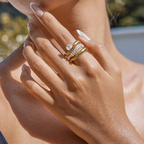 Europäischer Amerikanischer Edelstahl Zirkon Ring Mode Geometrisch Minimalistisch Vergoldeter Ring Damen Schmuck