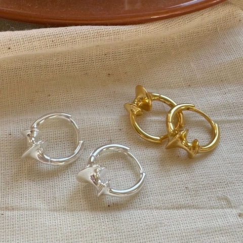 Minimalistische Gedrehte Creolen 925 Sterling Silber Unregelmäßige Geometrische Flüssige Textur Stil Schmuck Für Damen