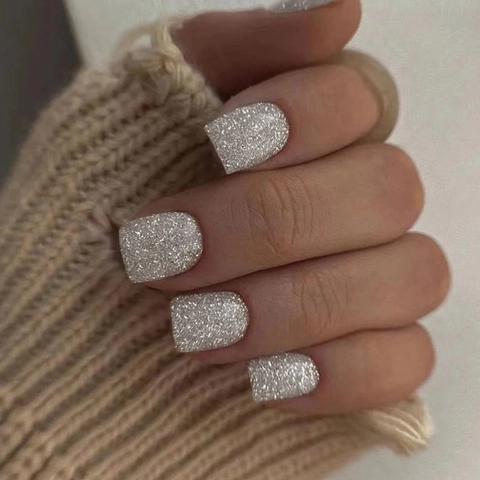 Ongles À Presser Pailletés Argentés Forme Carrée Courte Faux Ongles Brillants Pour Femmes Doux Simples Amovibles