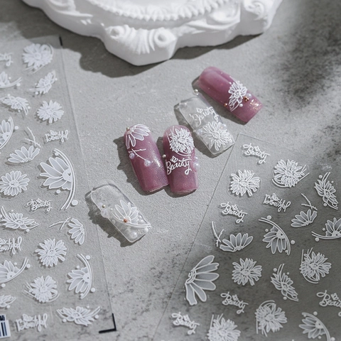 Reliëf Nagelkunst Stickers Witte Madeliefje Bloem Ontwerpen Zelfklevend Elegante Manicure Decoraties Voor Vrouwen Meisjes