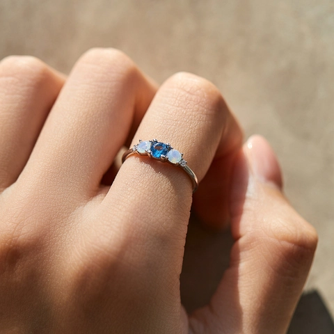 Anello In Argento Sterling 925 Per Donna Cristallo Blu Opale Bianco Rotondo Gioielli Eleganti In Zircone