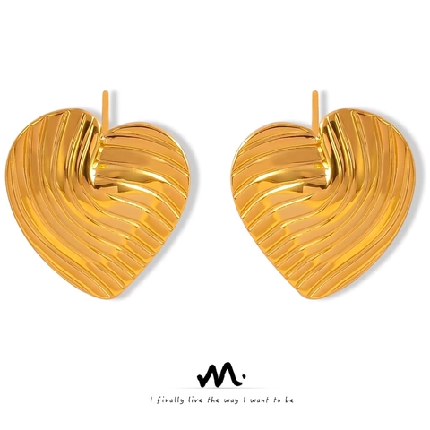Orecchini A Lobo A Cuore Acciaio Al Titanio Texture Increspata Linea Geometrica Retro Design Di Nicchia Personalizzato Placcato Oro Argento Elegante Per Donne