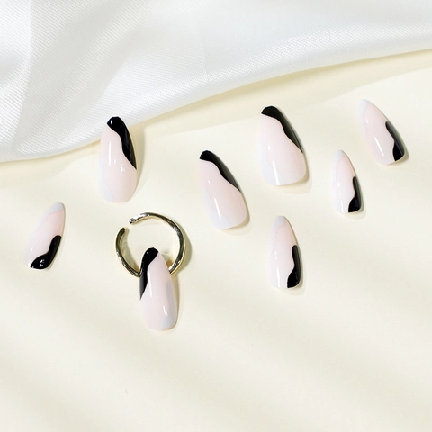 Unghie Finte Forma Mandorla Nero Bianco Astratto Vortice Lucido Copertura Totale Manicure Per Donne