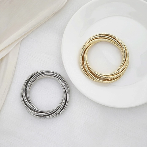 Mehrlagiger Gewundener Armreif Metall Schlangenknochen Textur Elastisch Minimalistisch Bold Industrie Stil Mode Accessoire