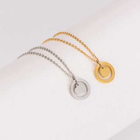 Collar Con Colgante De Corazón En Círculo Acero Inoxidable 304 Chapado En Oro 18K Minimalista Francés Geométrico Estético Joyería Mixta
