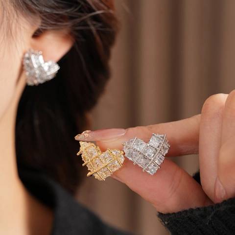 Pendientes De Botón Con Forma De Corazón Circonita Cobre Chapado En Oro De 18K Con Poste De Plata Estilo Lujo Pequeño Para Mujeres