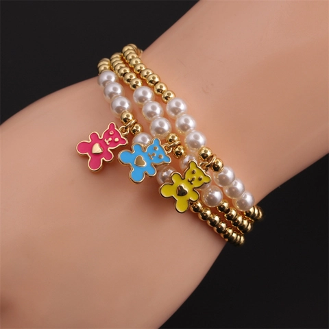 Bracciale Elastico Con Ciondolo A Orsetto Carino Perline In Rame Perla Artificial Di Imitazione Bianca Ciondolo In Smalto Cuore Gioielli Per Donne Ragazze