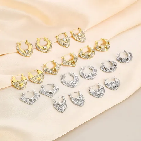 Boucles D'oreilles Géométriques En Acier Inoxydable Pour Femmes Forme De Coeur Creux Zircon Incrusté Bijoux De Mode Rétro
